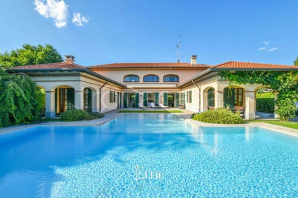 casa indipendente in vendita a Gallarate in zona Ronchi
