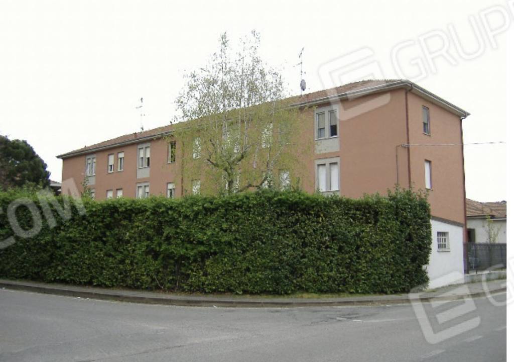 appartamento in vendita a Gallarate in zona Sciarè