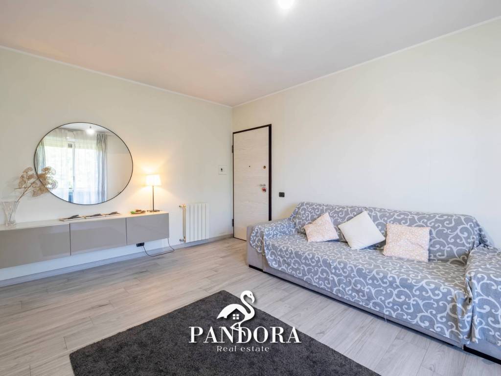 appartamento in vendita a Gallarate in zona Arnate