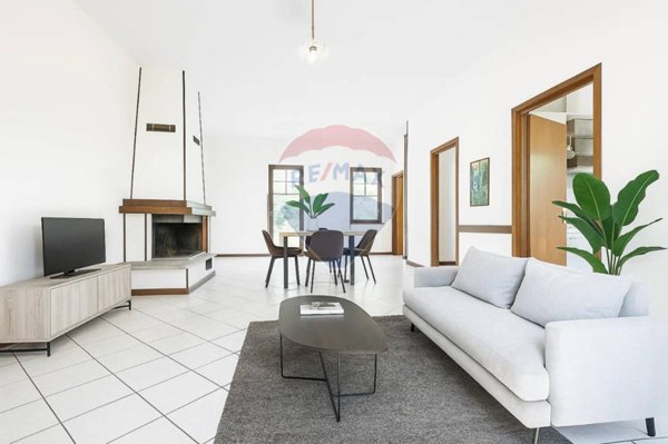 casa indipendente in vendita a Gallarate