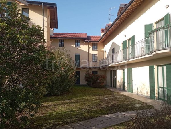 appartamento in vendita a Gallarate in zona Crenna