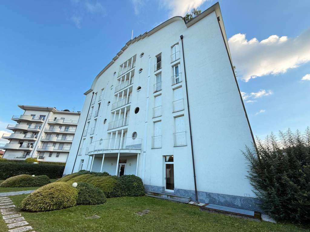 appartamento in vendita a Gallarate in zona Madonna in Campagna