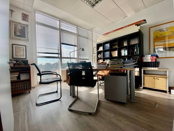 ufficio in vendita a Gallarate