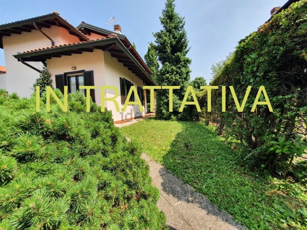 casa indipendente in vendita a Gallarate
