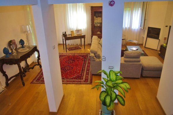 casa indipendente in vendita a Gallarate