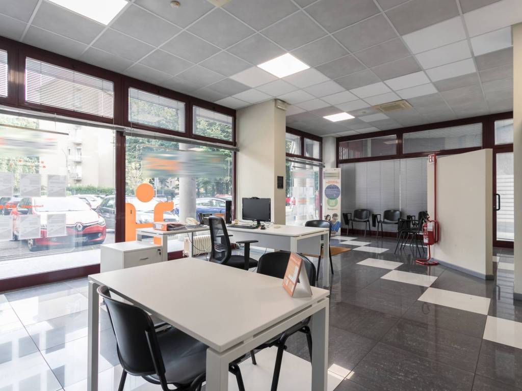 negozio in vendita a Gallarate