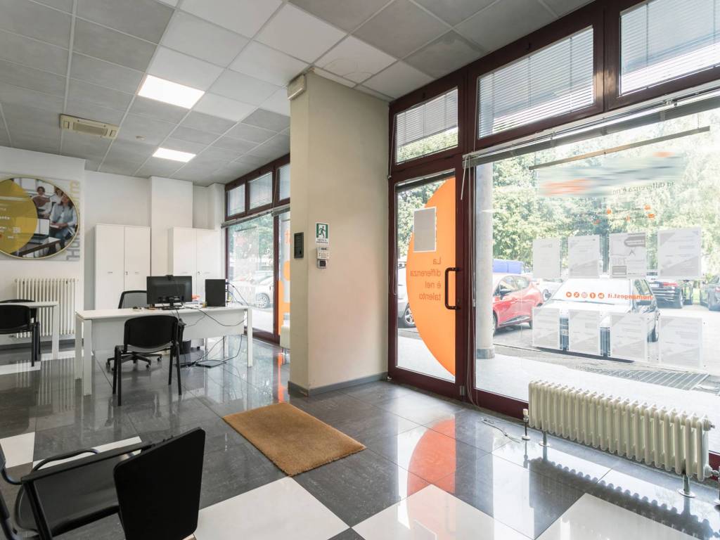 negozio in vendita a Gallarate