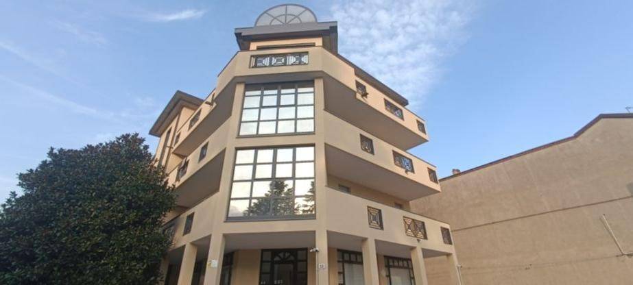 appartamento in vendita a Gallarate in zona Madonna in Campagna