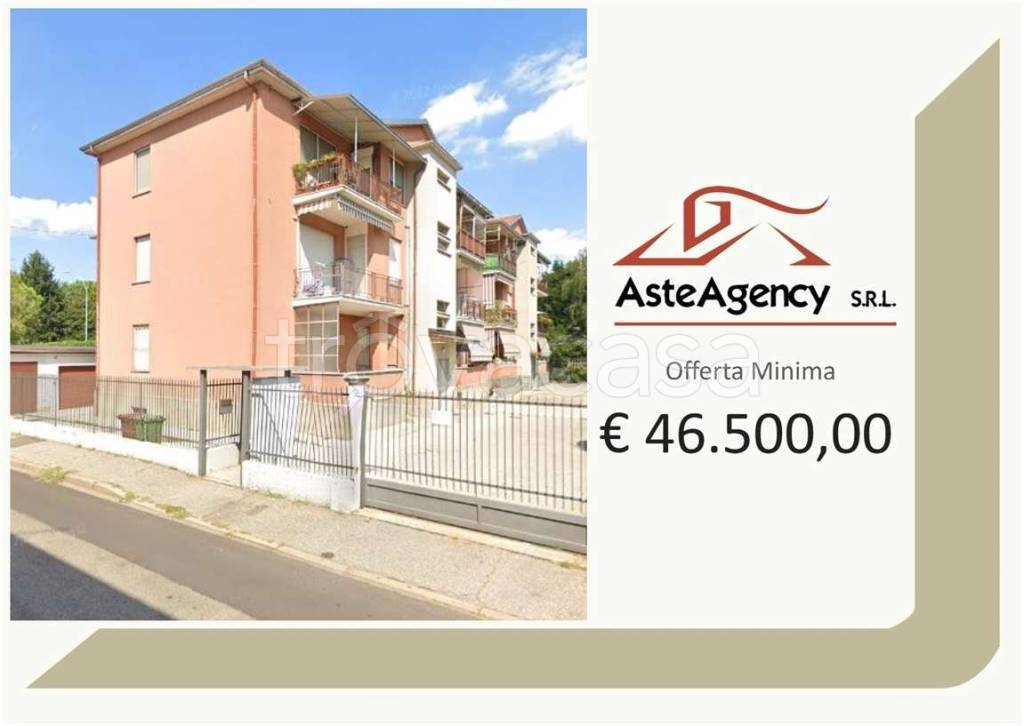 appartamento in vendita a Gallarate in zona Sciarè