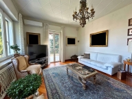 casa indipendente in vendita a Gallarate in zona Crenna