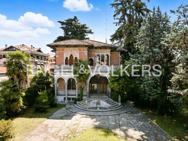 casa indipendente in vendita a Gallarate