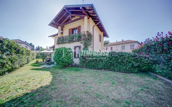 casa indipendente in vendita a Gallarate