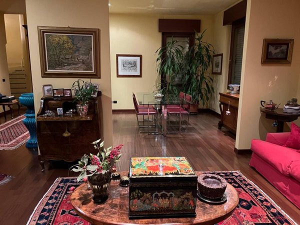 casa indipendente in vendita a Gallarate