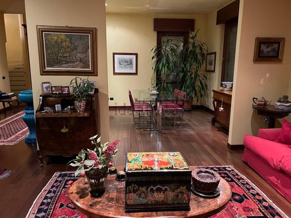 casa indipendente in vendita a Gallarate