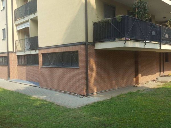 ufficio in vendita a Gallarate in zona Sciarè