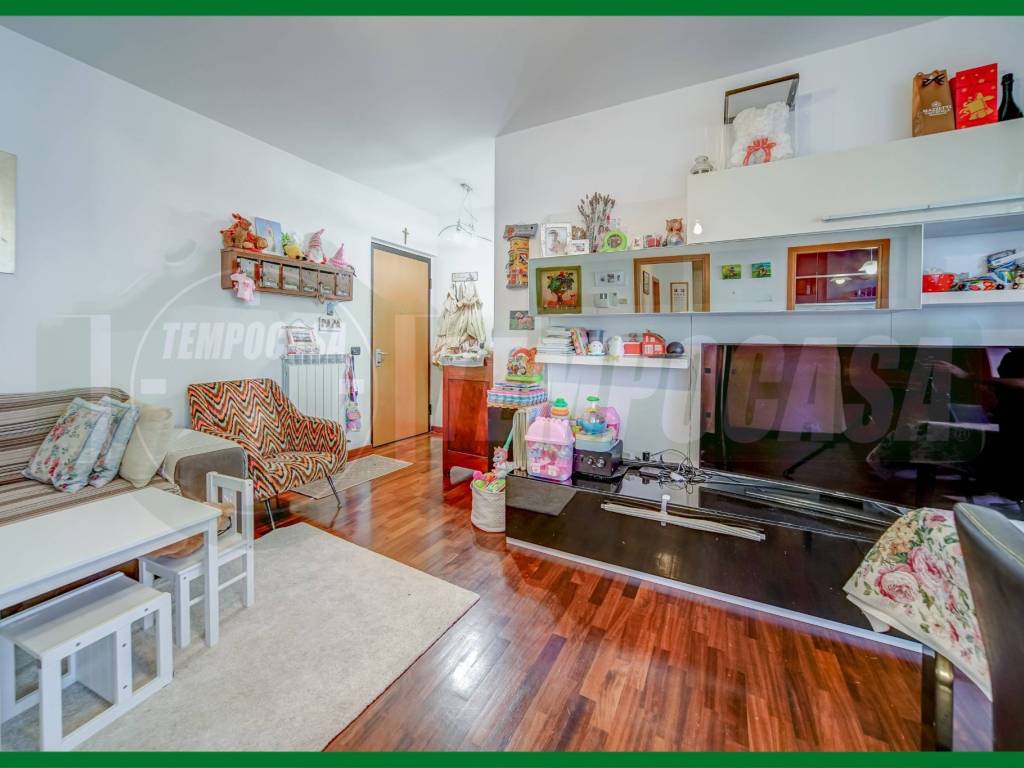 appartamento in vendita a Gallarate in zona Cascinetta