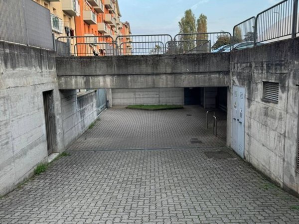 casa semindipendente in vendita a Gallarate in zona Arnate