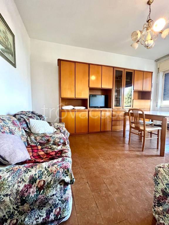 appartamento in vendita a Gallarate in zona Cascinetta