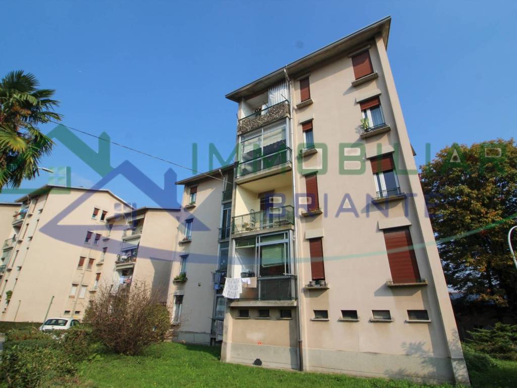 appartamento in vendita a Gallarate in zona Moriggia