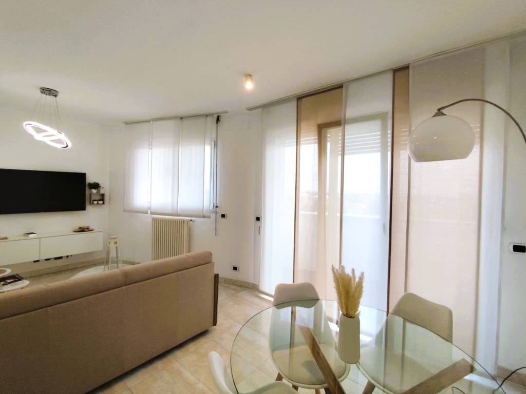 appartamento in vendita a Gallarate in zona Cascinetta