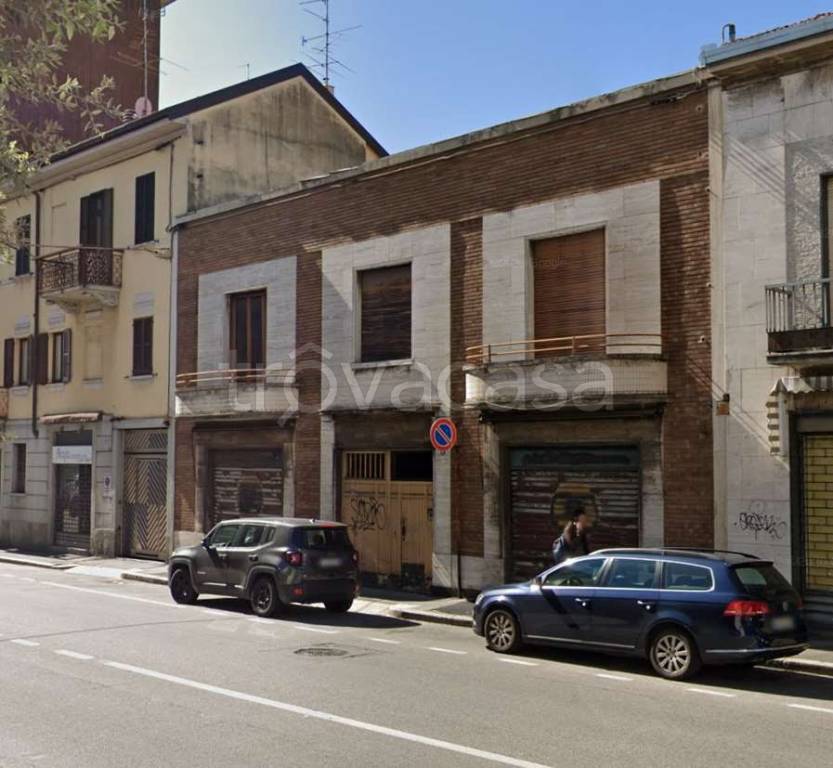 locale di sgombero in vendita a Gallarate