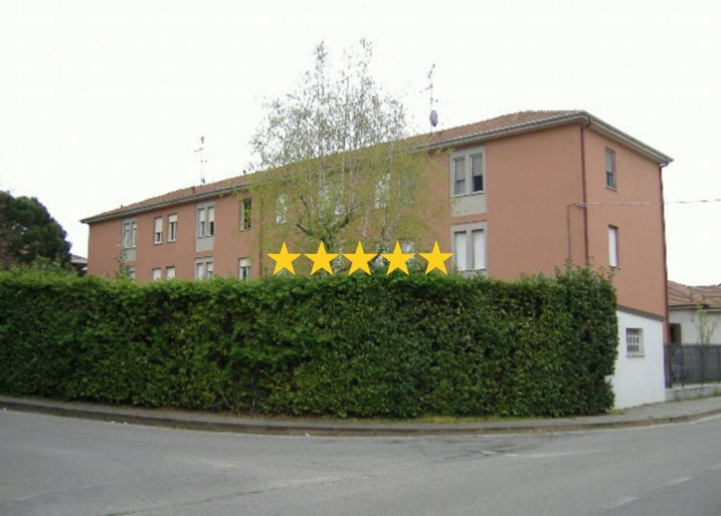 appartamento in vendita a Gallarate in zona Sciarè