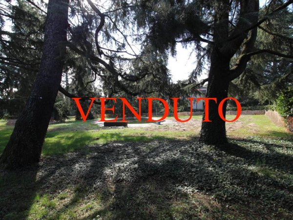 terreno edificabile in vendita a Gallarate in zona Sciarè