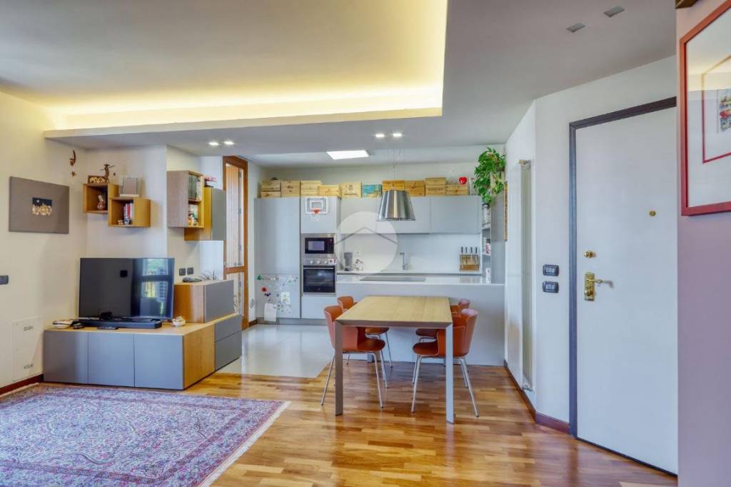 appartamento in vendita a Gallarate in zona Ronchi