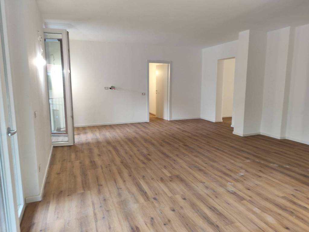 appartamento in vendita a Gallarate in zona Arnate