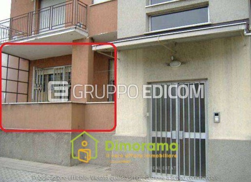 appartamento in vendita a Gallarate in zona Sciarè