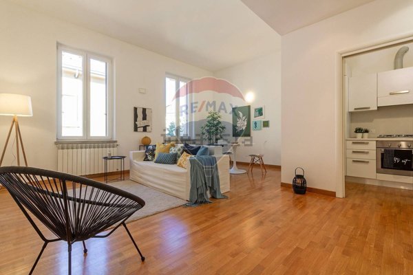 appartamento in vendita a Gallarate in zona Sciarè