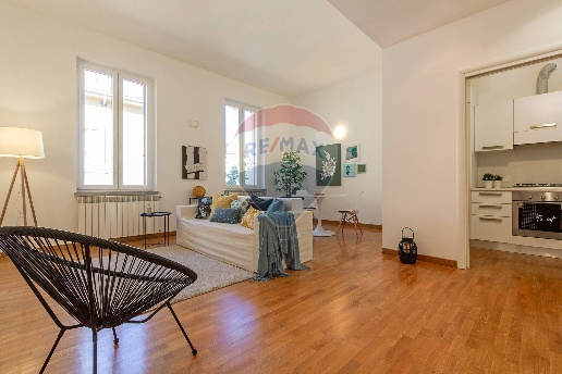 appartamento in vendita a Gallarate in zona Sciarè