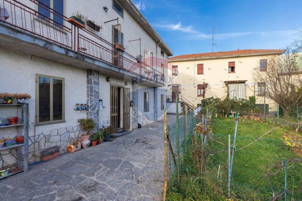 casa indipendente in vendita a Gallarate