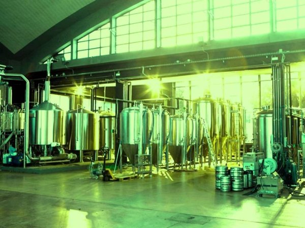 negozio in vendita a Gallarate in zona Arnate