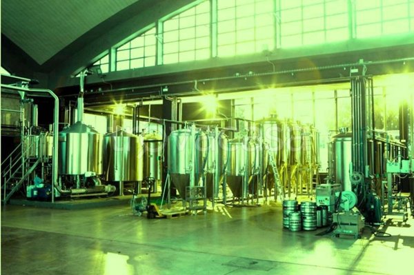 negozio in vendita a Gallarate in zona Arnate