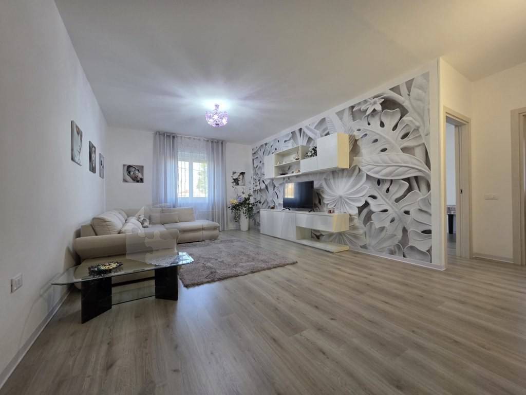 appartamento in vendita a Gallarate in zona Arnate