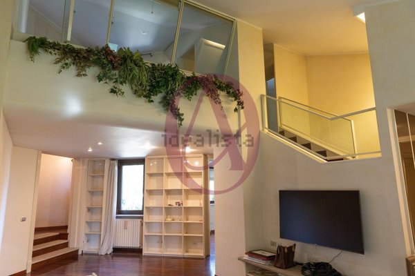 casa indipendente in vendita a Gallarate in zona Ronchi