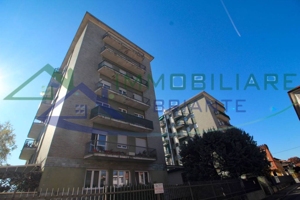 appartamento in vendita a Gallarate in zona Cascinetta