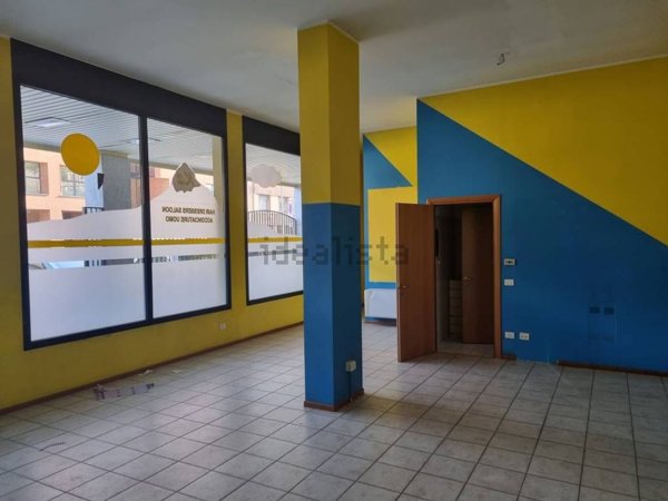 negozio in vendita a Gallarate