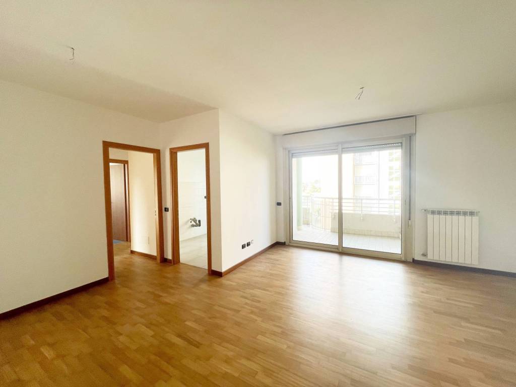 appartamento in vendita a Gallarate in zona Cascinetta