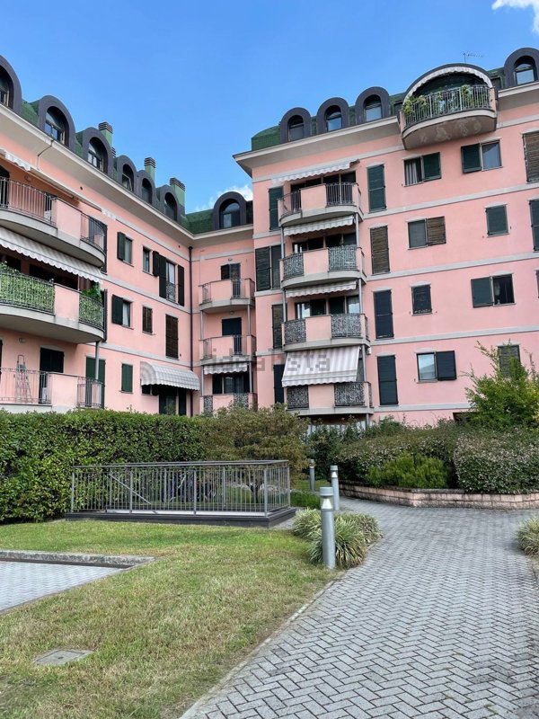 appartamento in vendita a Gallarate in zona Arnate