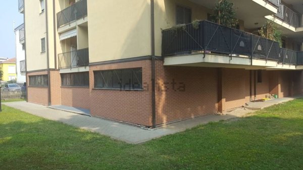 ufficio in vendita a Gallarate in zona Madonna in Campagna