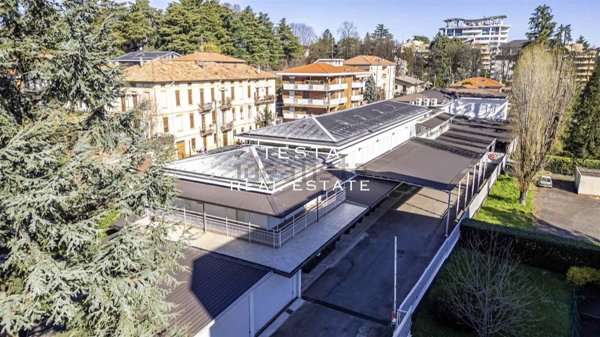 casa indipendente in vendita a Gallarate