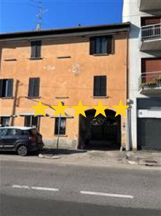 appartamento in vendita a Gallarate in zona Arnate