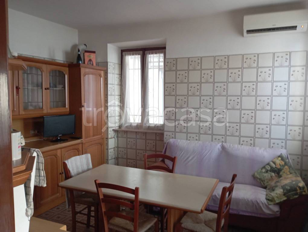 appartamento in vendita a Gallarate in zona Crenna