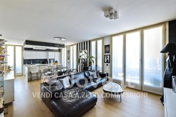 appartamento in vendita a Gallarate in zona Crenna