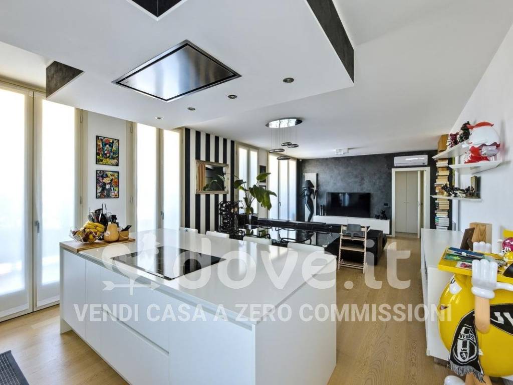 appartamento in vendita a Gallarate in zona Crenna