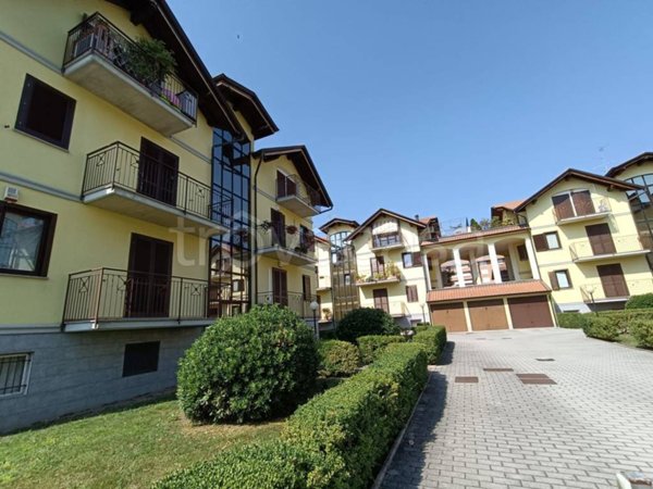 appartamento in vendita a Gallarate in zona Cascinetta
