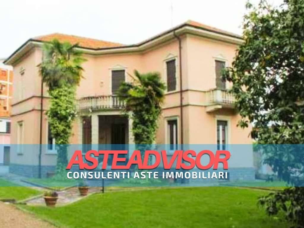 casa indipendente in vendita a Gallarate