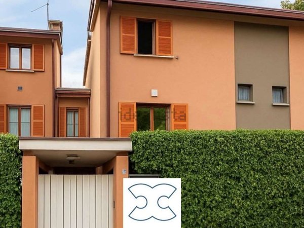 appartamento in vendita a Gallarate in zona Arnate